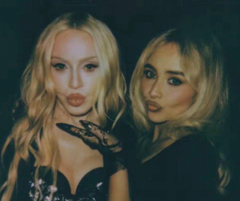 neve 🐾 tweet media