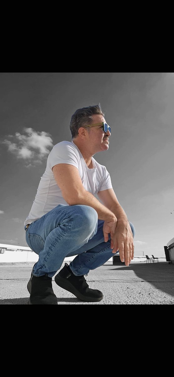jeffadams_music's tweet photo. I never thought #people will #like my #music so much https://t.co/dzzmQSRVyg