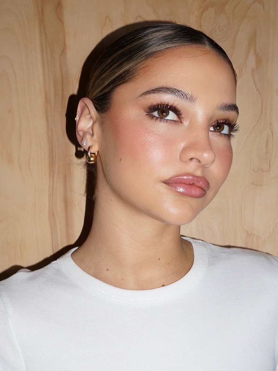 Maya Hosterman P. tweet media