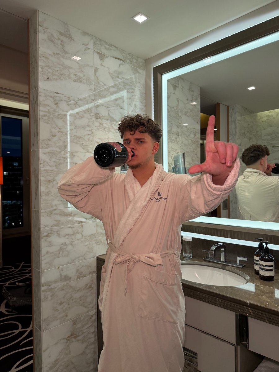 Alpha Lawrence tweet media