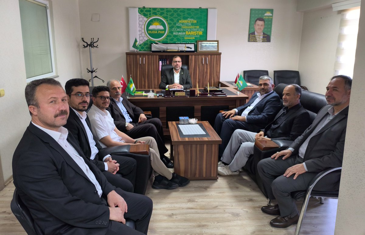 gnrramazan's tweet photo. HÜDA-PAR İl Başkanı Sayın Faruk POLAT Bey'i ziyaret ettik. Nazik kabullerinden dolayı Sayın Faruk POLAT Bey ve Yönetim kurulu üyelerine teşekkür ederim. 
@FarukPolat_ https://t.co/0s5MWyeA1Q