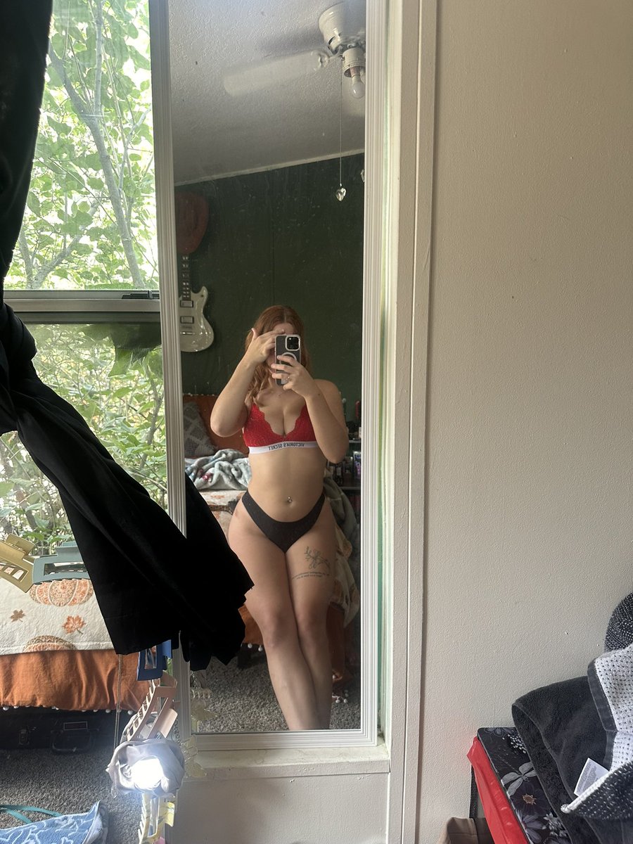 Avery Rae tweet media