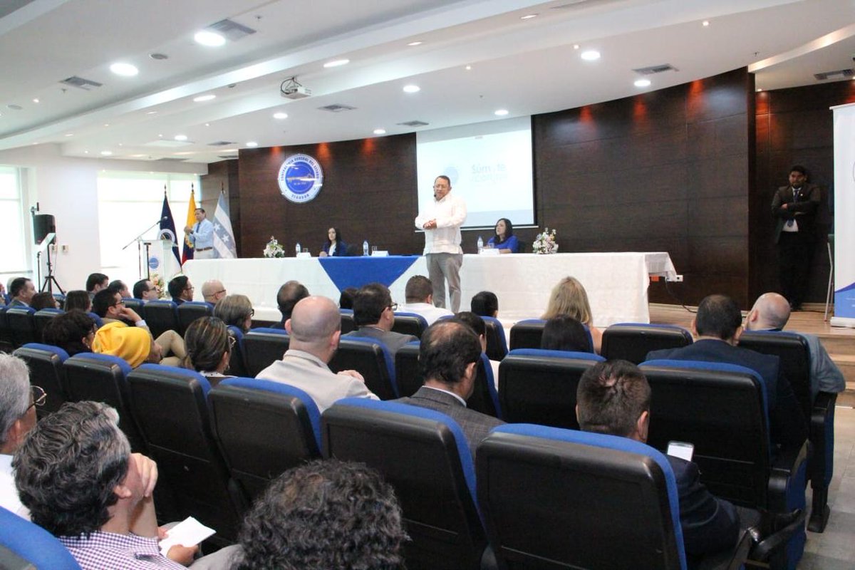 Contraloría Ecuador tweet media