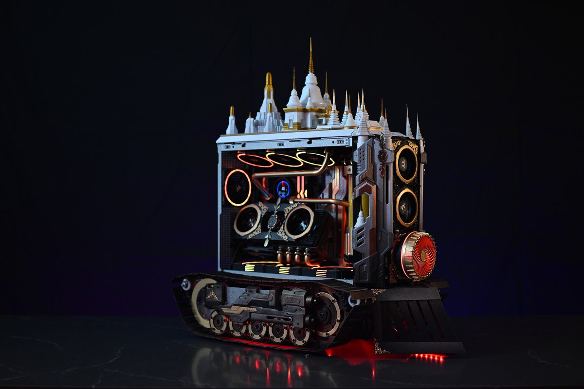 XPCMTeam's tweet image. The Great Siam Engine PC build by Amata Wattachakwinibat 

#pcbuild #pcsetup #pcmodding #gamingpc #custompc #xpcm #watercooling #customloop #Thermaltake
