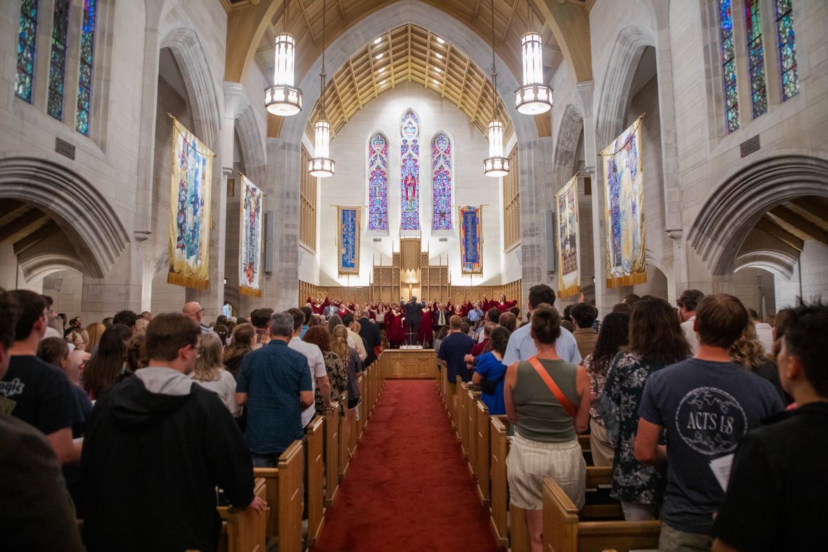 CofOHardWorkU's tweet photo. Commencement activities kicked off this week with Senior Night, including the Baccalaureate service and the Cross Walk.
As our graduating seniors step into the days ahead, we are praying for strength and peace over each of them!
#CollegeoftheOzarks #HardWorkU https://t.co/fxHCnsQQNd
