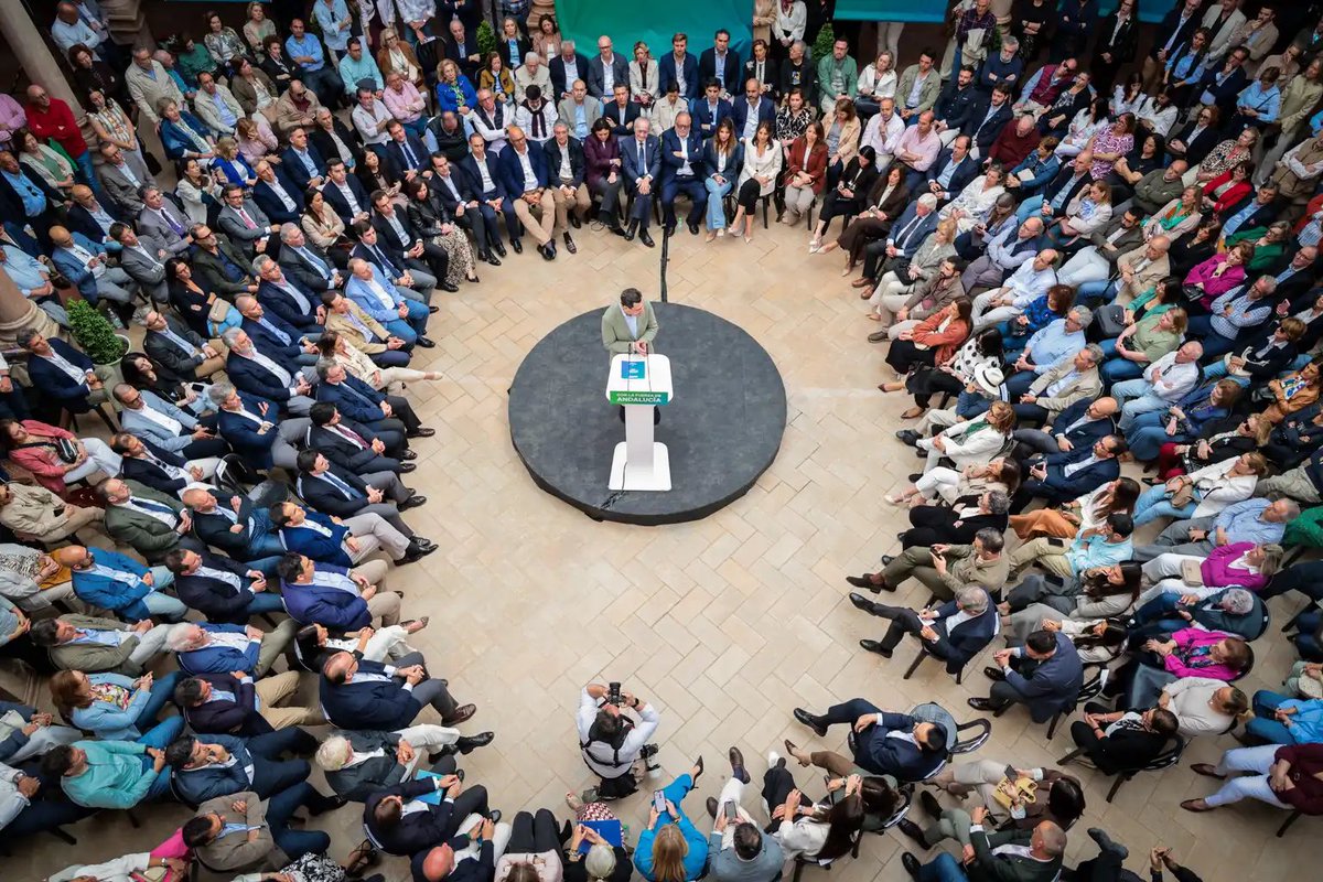 victorggpp's tweet image. #Confianza, #Estabilidad, #Seguridad y #Futuro.

Los rígidos pilares de nuestro programa electoral.

@JuanMa_Moreno, @PPMalaga, @ppandaluz