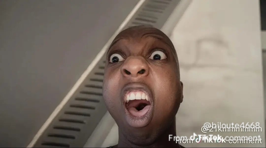 MartySuckksssss tweet media