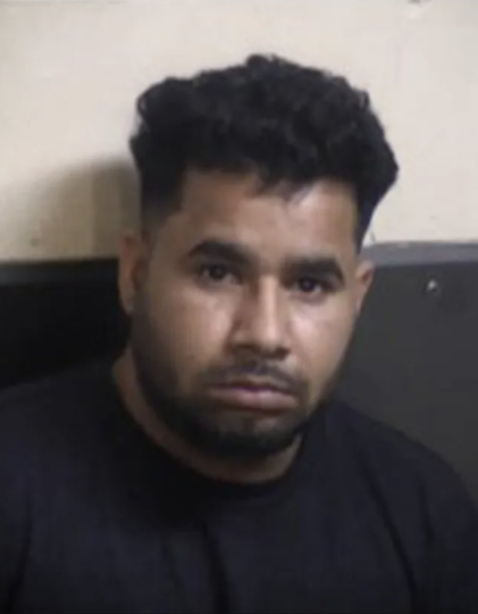 LocalArrestNews's tweet image. Aman Kumar, 31, arrested for allegedly striking a 4-year-old child with his car in Fresno and then fleeing the scene.

localcrimenews.com/welcome/detail…

More about the case:
abc30.com/post/suspect-a…

#fresnocalifornia #fresnonews #policeandcrime #publicsafety #localnews