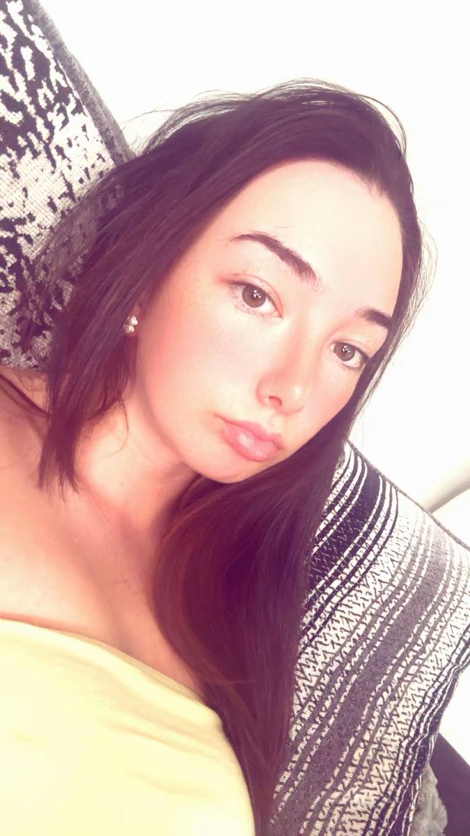 Prinn1177's tweet image. Need #summer 💛