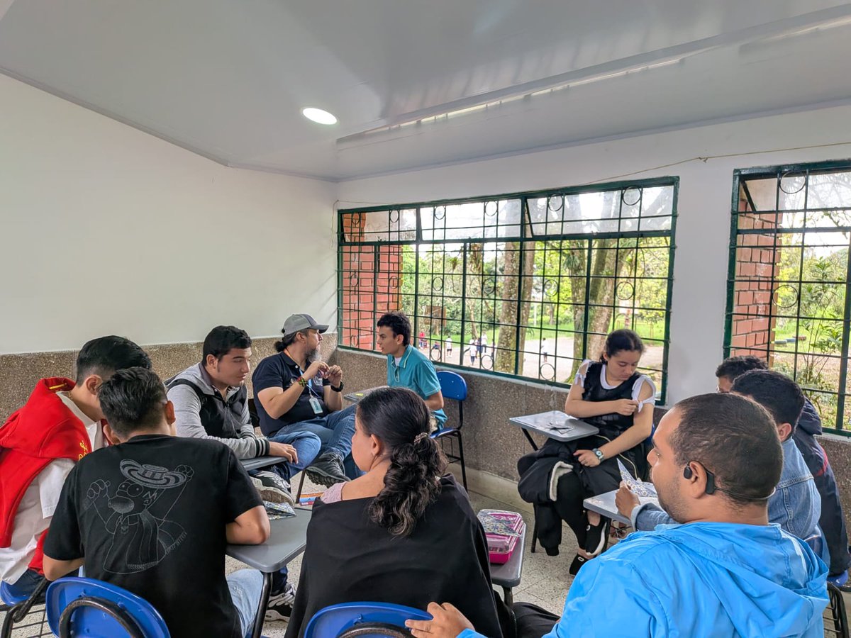 GestComZocc's tweet photo. @ElOIRdelaRegion @ECAPMAZOCC @ECBTIUnadCaribe @UniversidadUNAD @UNAD_ZCBC @UNAD_ZCBOY @unad_zcsur @UNAD_ZonaSur @unadzao En la Fundación Enlazar, Calarcá, Quindío, la UNAD desarrolla CIPAS territoriales donde padres, docentes, estudiantes y practicantes actúan porque una comunidad organizada sabe a dónde va.
#OIRZonaOccidente #VIDER_UNAD #TejiendoSolidaridadTerritorial #OIR_UNAD #CIPASTerritoriales https://t.co/higb3aav5V