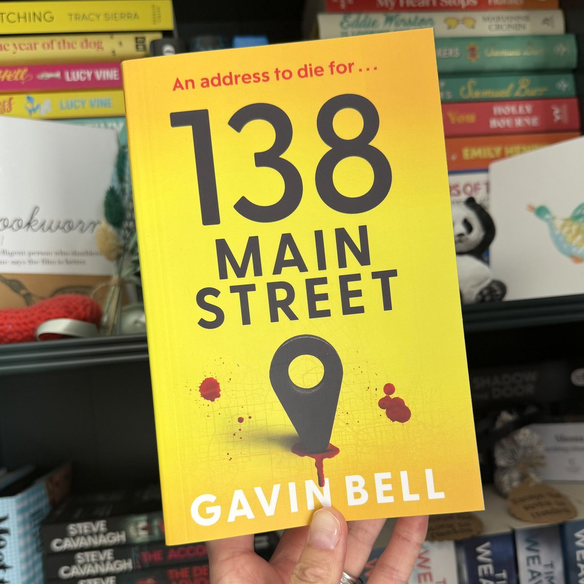 shonaholmes23's tweet image. 📚📮#BookPost📚📮

Wow, #138MainStreet by @SouthsideGav sounds like a fast paced thriller read that you won’t be able to put down! Such an intriguing synopsis, look forward to reading!😍

Huge thanks to @likely_suspects @simonschusterUK for sending 📖

#BookTwitter #Bookblogger