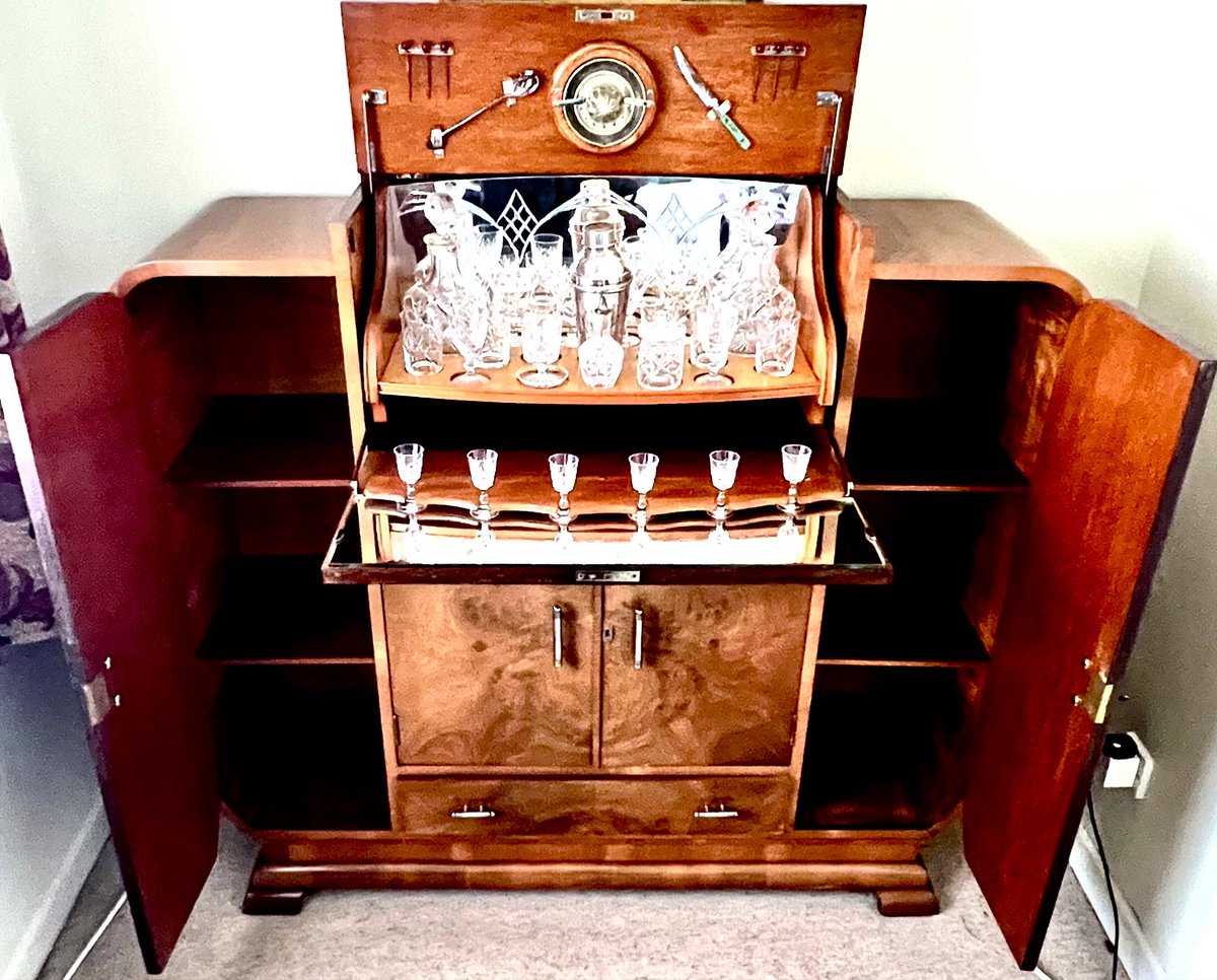 CatoCrane's tweet image. DON’t MISS - Excellent Walnut Veneer Fully Fitted #Cocktail Preparation Cabinet &amp;amp; ‘Mouse-man’ Dining Table &amp;amp; #Chairs &amp;amp; Good #Gold &amp;amp; #Silver Jewellery 8th-19th May Timed Auction at TheSaleroom.com/CatoCrane @thesaleroom @GreatArtandDes2 @LivEchonews @HeswallBusiness @heswallmagazine