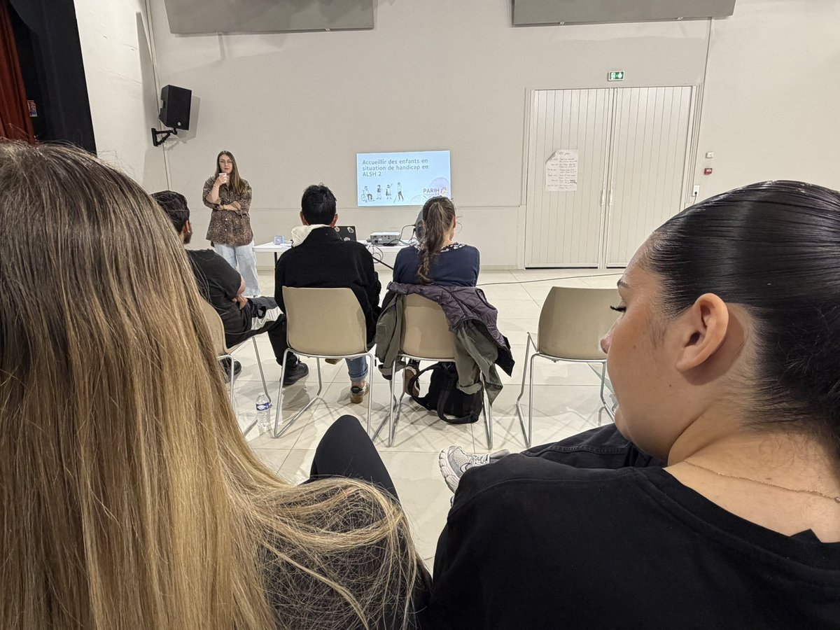 Bijman83's tweet image. L’inclusion se construit dès la formation ♿💡

Lors de la session d’approfondissement #BAFA organisée avec @LeoLagrange, PARIH 83 est intervenue sur l’accueil des enfants en situation de handicap en ACM 🤝

Des échanges riches et des outils concrets pour intégrer le #handicap.