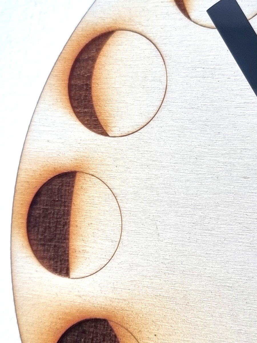 BadgerBuilds's tweet image. Top offer of the season! Minimalist Wooden Moon Phase Clock: Lunar Cycle Tracker, now at an exclusive price of £28.46
etsy.com/listing/134673…
#phases #moon