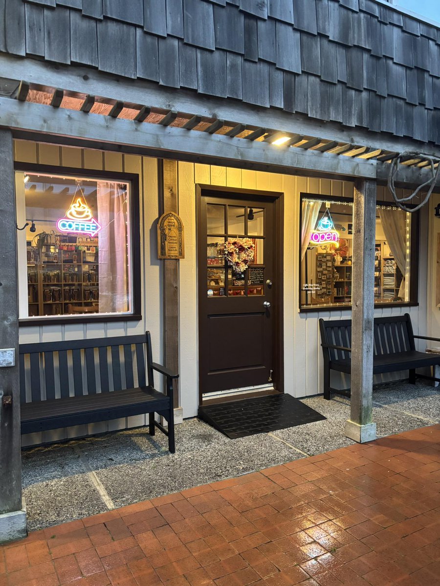 Sleepy Monk Coffee Roasters tweet media