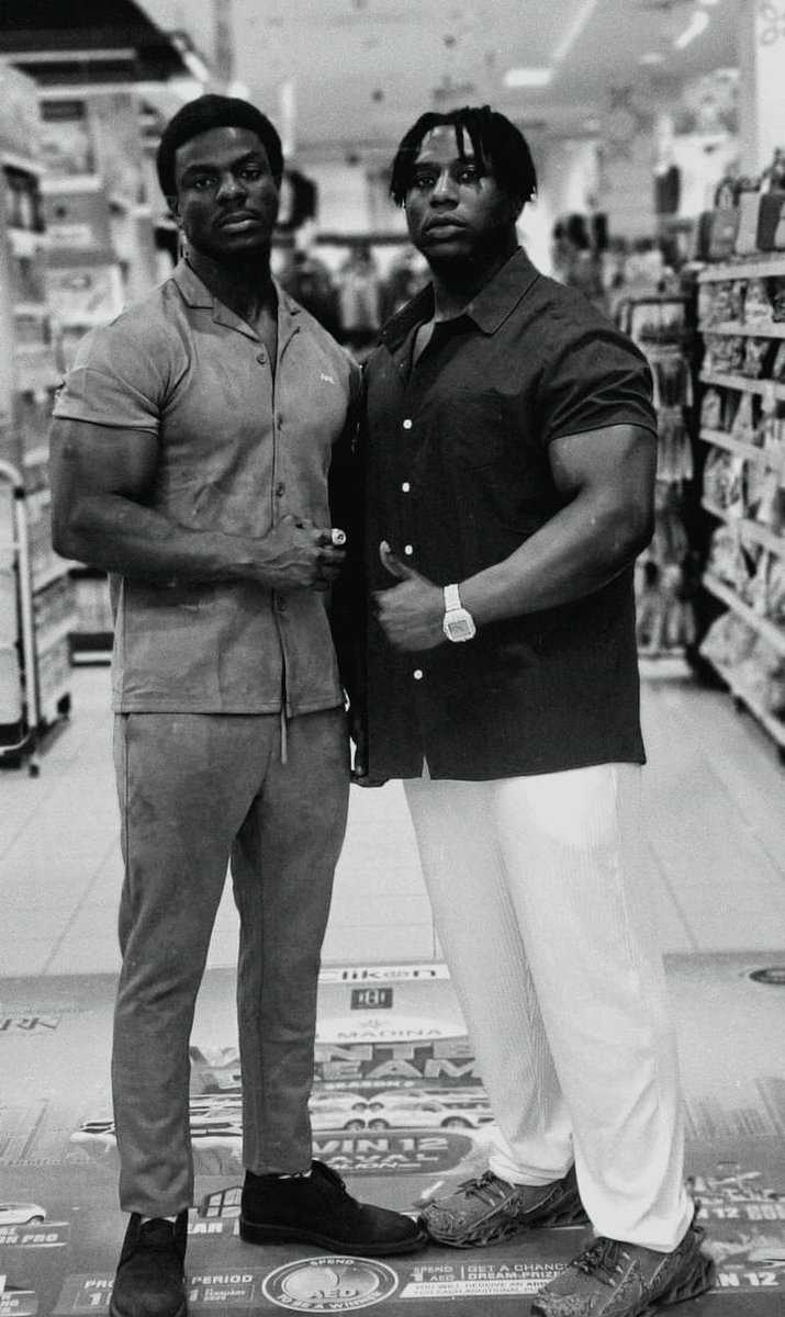 gervais_overdo's tweet image. We are not survivors, we are warriors 🦁🦁🫀🫀, guided by God 💪❤️ My brother from another Mother ⭐ @lm_dujy 
#brothers #rwanda 🇷🇼  #ghana 🇬🇭 #black_sherif #gervais_overdo