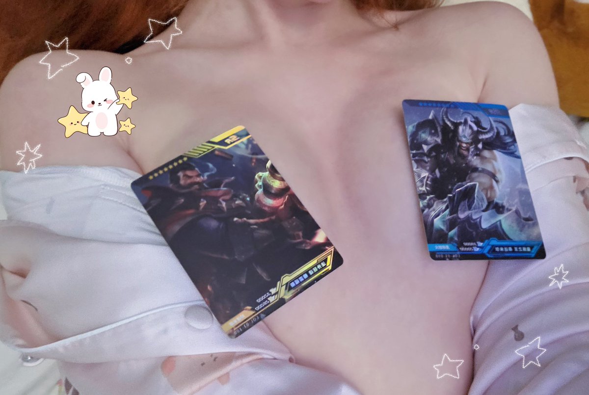 mollb_cosplay tweet media