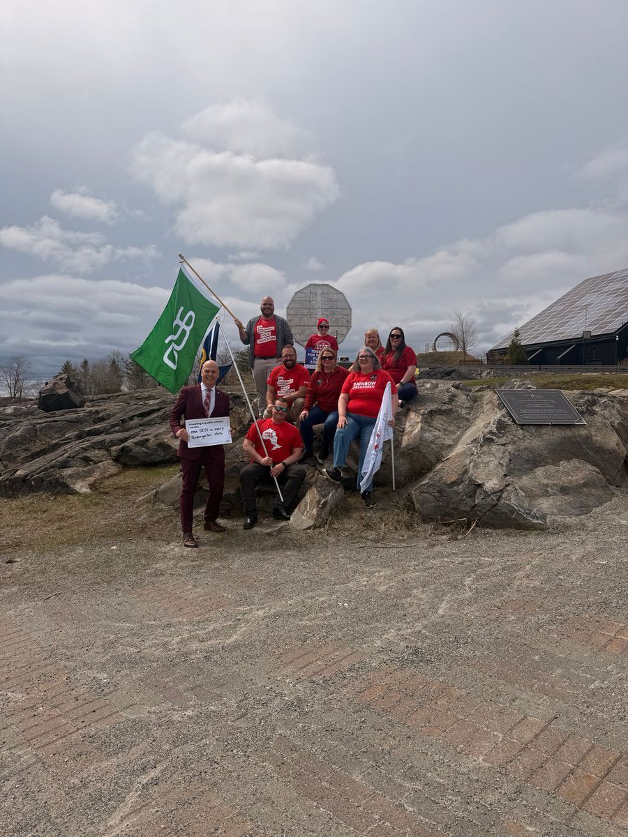 jamiewestndp's tweet image. Today we're wearing #RedforEd. 

Joined with 255,000+ educators from accross Ontario to stand up for and demand investments in our publicly funded education system. We will continue to advocate for the high-quality, fully funded system that every student deserves.