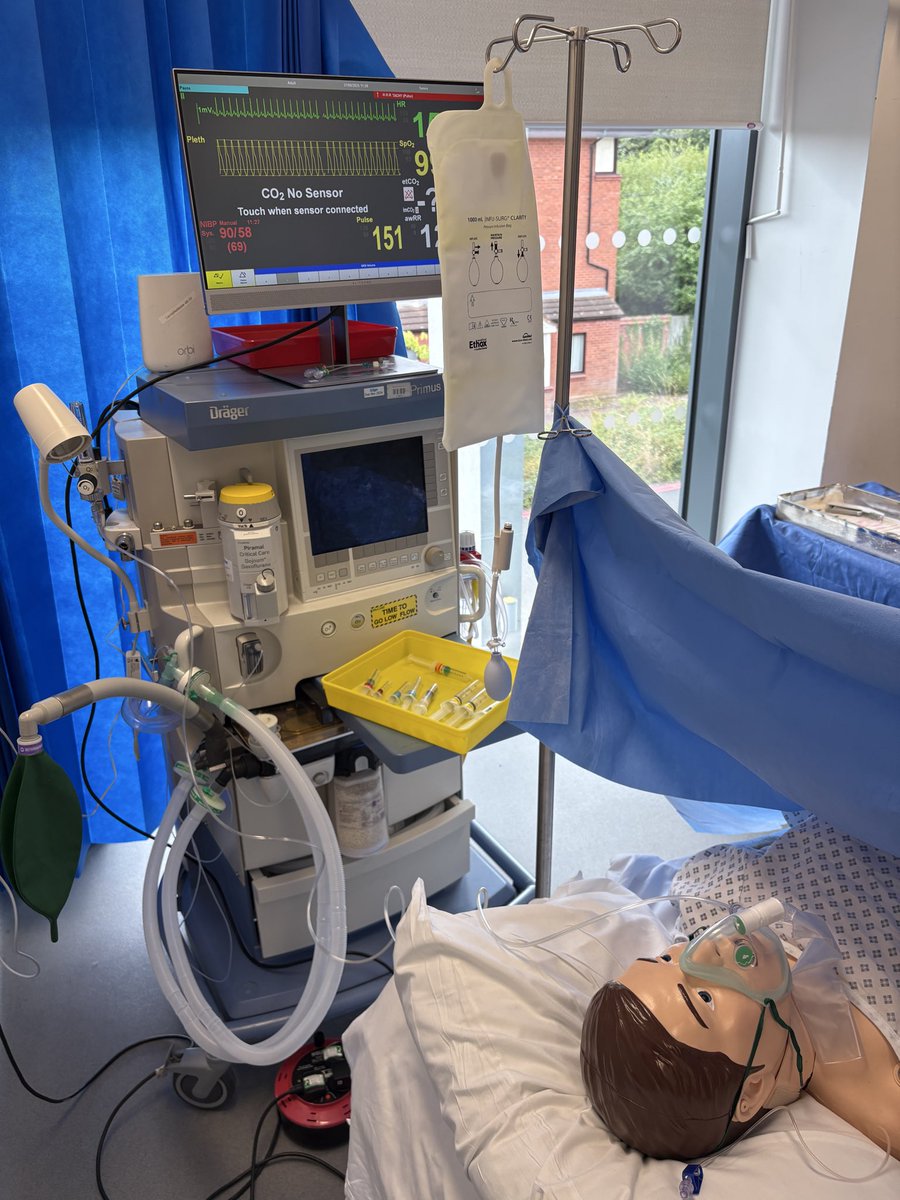 SimMKUH's tweet photo. SimMom - surgical delivery scenario with major haemorrhage+ https://t.co/RdM2YCED0V