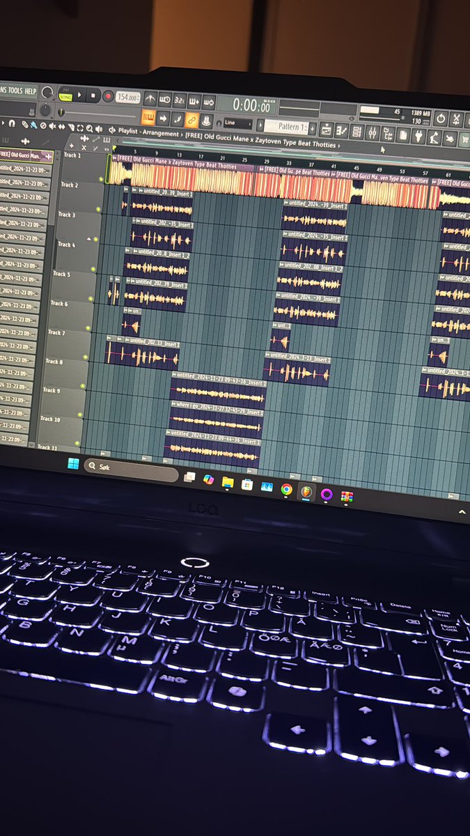 RutoMontana's tweet photo. Got this track I did way back with @SAHN_HOVA but no matter what I do while mixing it, it just ends up peaking and sounding crazy af. Anyone that can help? Really want this out frfr https://t.co/1Z2C98dblA
