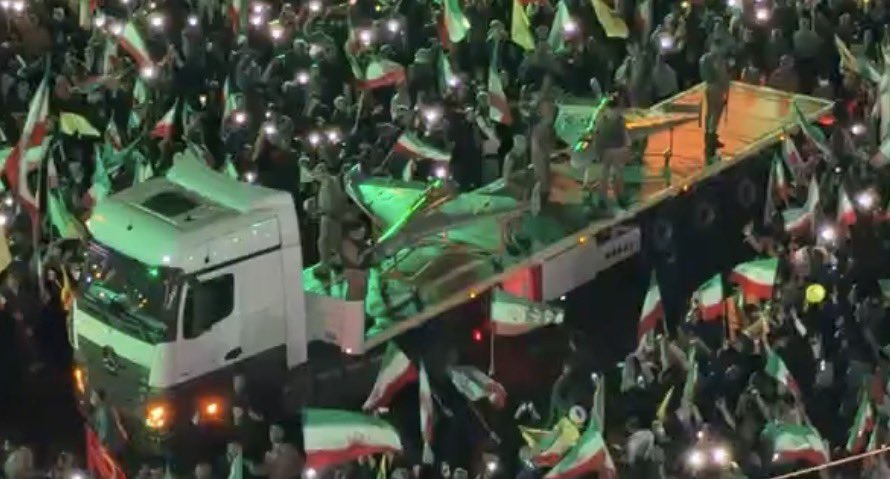 آقای چایی🎒 tweet media