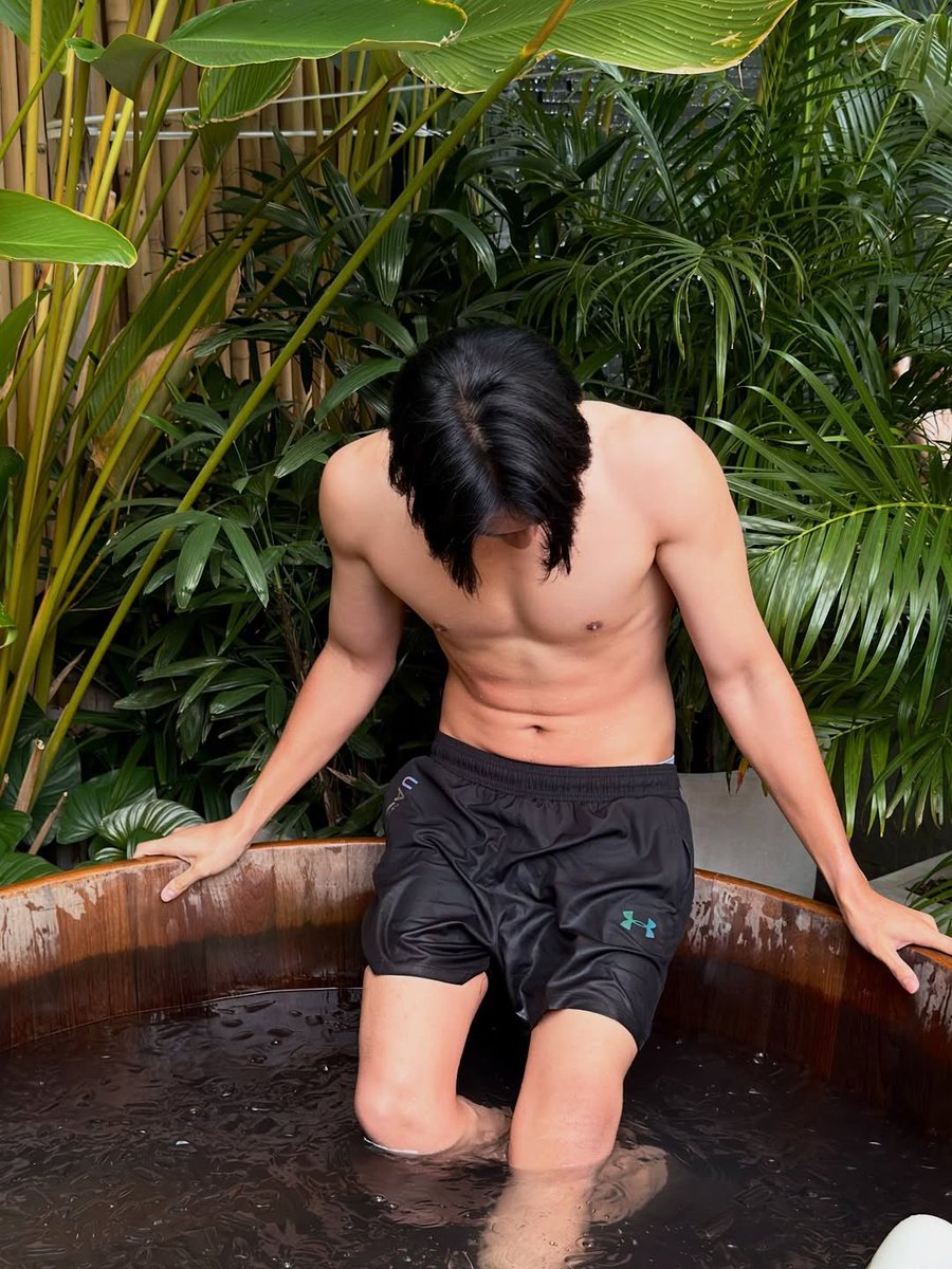 Chokusn's tweet photo. Maybe the ice bath on summer can fix https://t.co/l3njVVHvhw