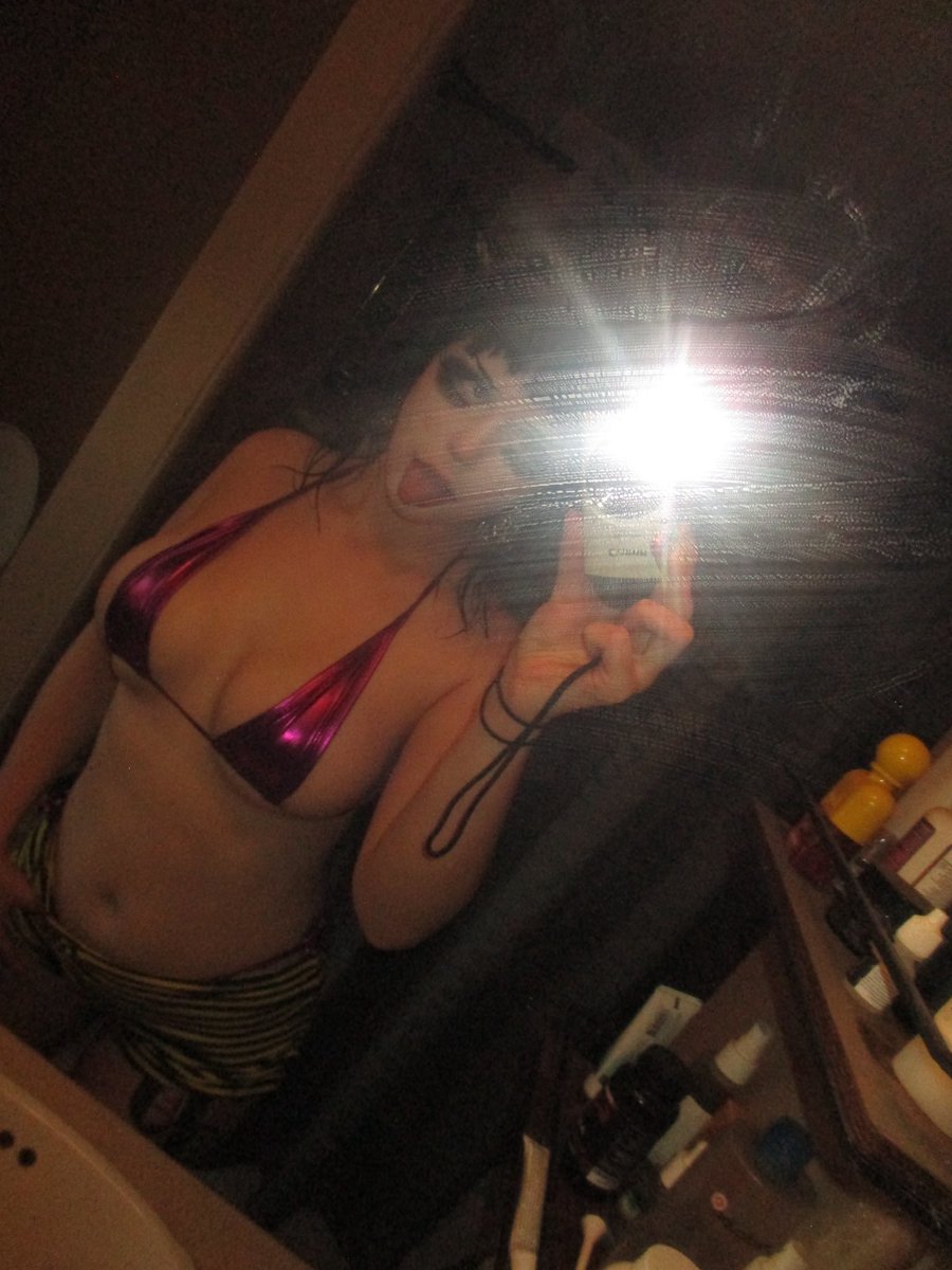 bar6ie6's tweet image. it’s finally summer