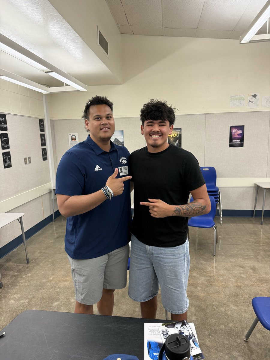 Jaymartinez_1's tweet photo. #AG2G Blessed and honored to earn an offer from the University of NEVADA. @CoachChoateFB @Coach_JLoeffler @MaderaCoyotes @CoachPaolinelli #BattleBorn https://t.co/nLPyYZGFJf
