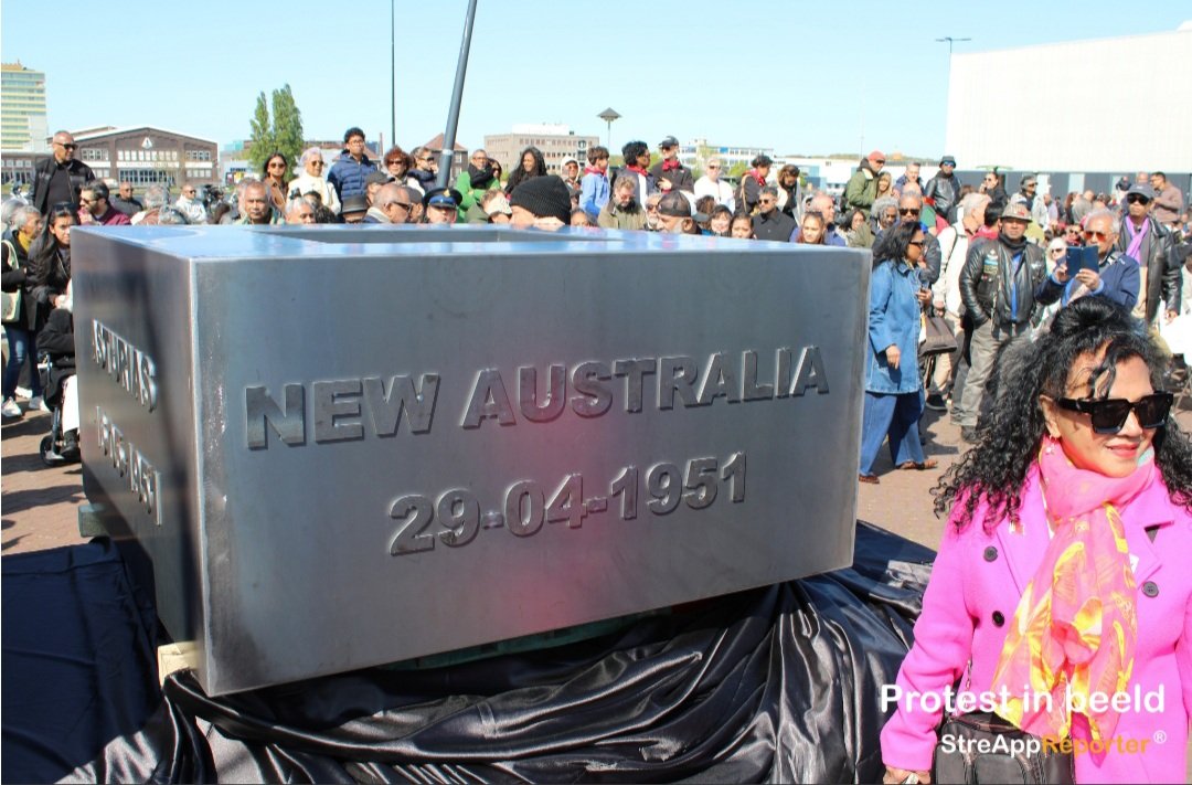 protestinbeeld's tweet image. Mooie en drukbezochte bijeenkomst vanmiddag in #amsterdam vanwege feit dat 75 jaar geleden de eerste #molukkers per boot in Nederland arriveerden. Het is tijd voor een monument, en voor excuses zoals ook #halsema aangaf.