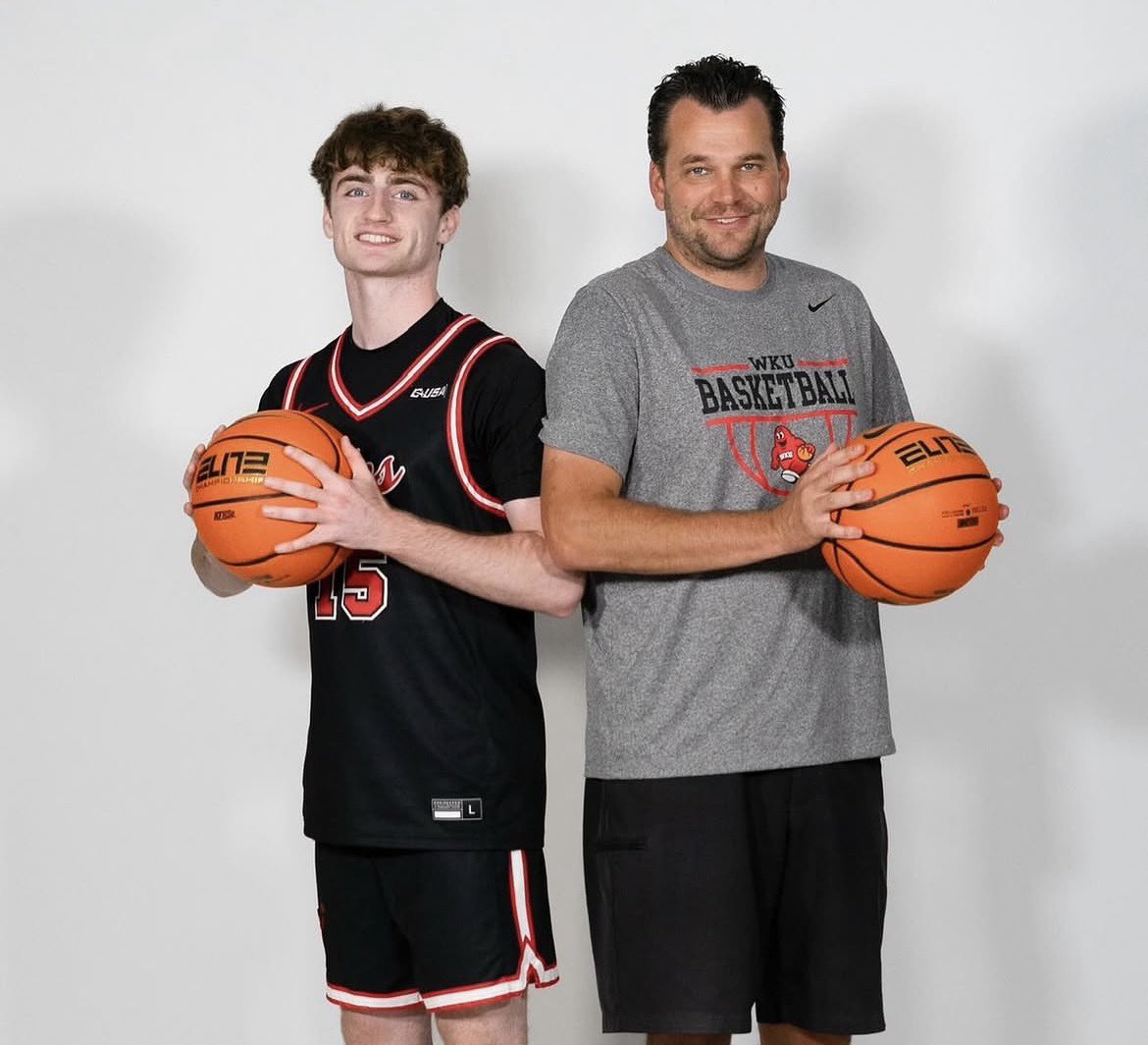 NextUpRecruits's tweet photo. Western Kentucky’s 2026 High-School Recruiting Class ⤵️

• 3⭐️ 6’8 F Gabe Weis (Springfield, Ky.) 

• 3⭐️ 6’2 G Cole Edelen (Louisville, Ky.) 

• 5’11 G Gavin Murphy (Nicholasville, Ky.) https://t.co/Lm8dp934t2