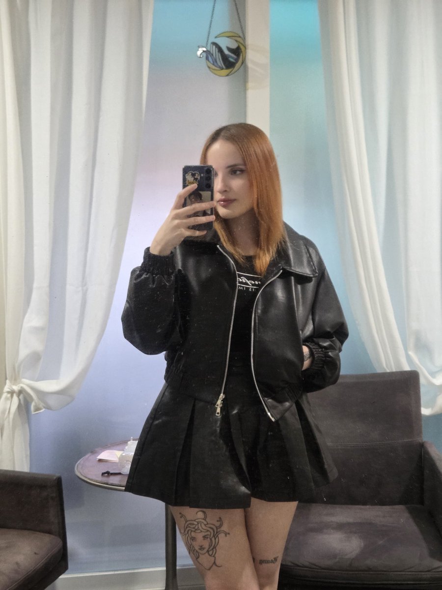 리나⁷ 𝔐𝔦𝔞𝔫𝔥𝔞𝔢 𝔢𝔬𝔪𝔪𝔞 tweet media