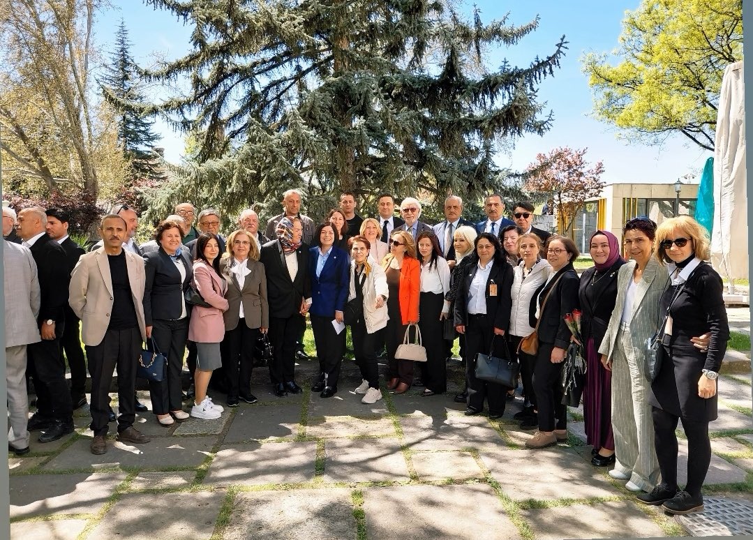 Kevser Ofluoğlu tweet media