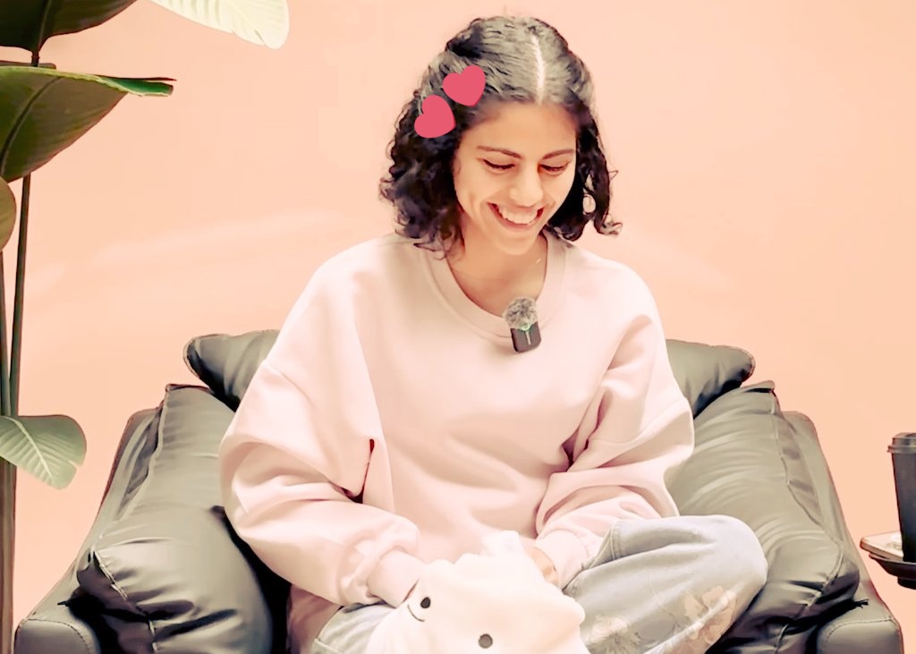 Reyy | رِيّي tweet media