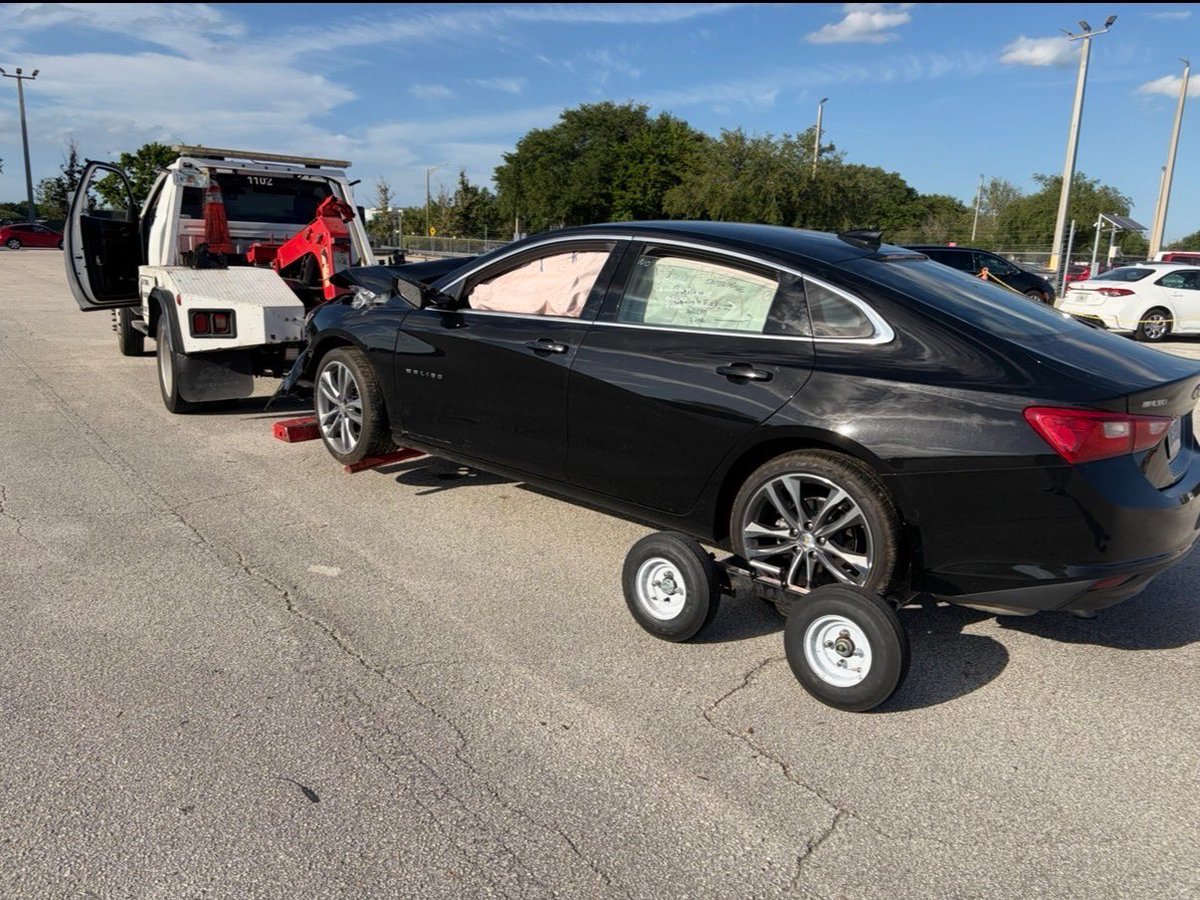 AbleTows's tweet photo. Accidents happen — we’re ready to help 💪

This Chevy Malibu safely handled and cleared from the scene with care and professionalism.

Able Towing — fast response, reliable accident scene management when it matters most.

Available 24/7

📞 407-866-3464

#towingorlando https://t.co/ok9k3uZgwd