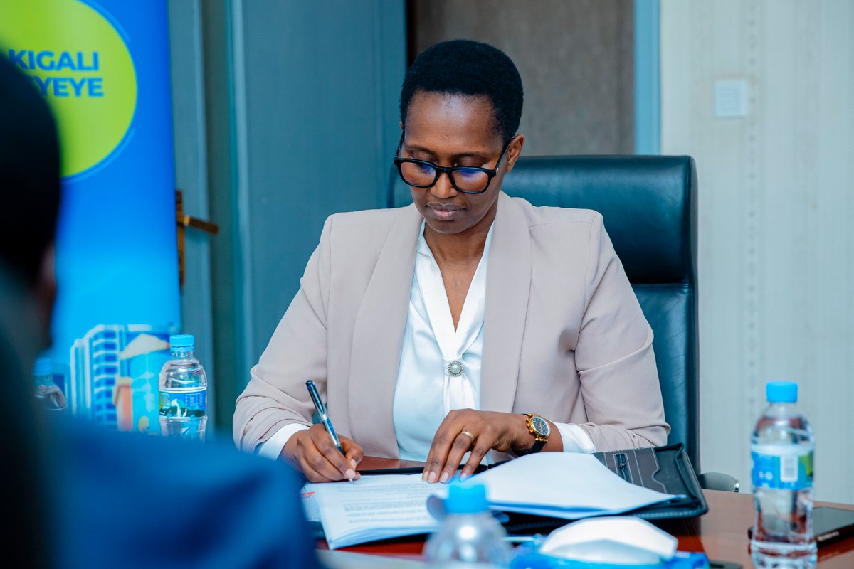 CityofKigali's tweet photo. As part of our commitment to sustainable urban development through rehousing, #KigaliYacu continues to take action.

Earlier today, City of Kigali signed a Memorandum of Understanding with Bauhaus International Rwanda Ltd to develop 892 housing units in Gahanga Sector, Kicukiro District.

This partnership will accelerate access to decent and affordable housing, while supporting better urban planning and improved living conditions for residents.