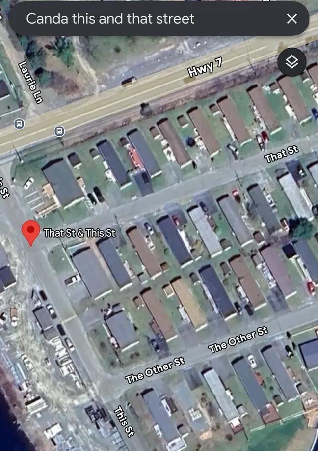 osamadon2's tweet photo. I just found out, in Canada there is This street, next to it That street and The Other street. https://t.co/fUvgzBLlxs