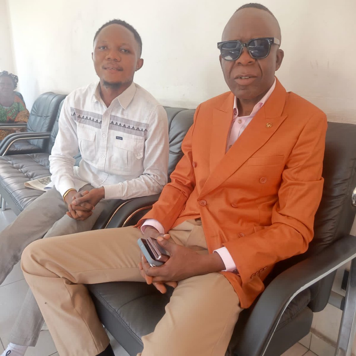 KalondaPat53228's tweet image. Après avoir été reçu par le président national, l’honorable @kabund_jmkkrock, le président fédéral Prince KITUNGWA a été accueilli par ses collaborateurs au niveau national, en l’occurrence l’honorable NGAYO Hitler. 
#rdcongo #politique @ngalulajenny81