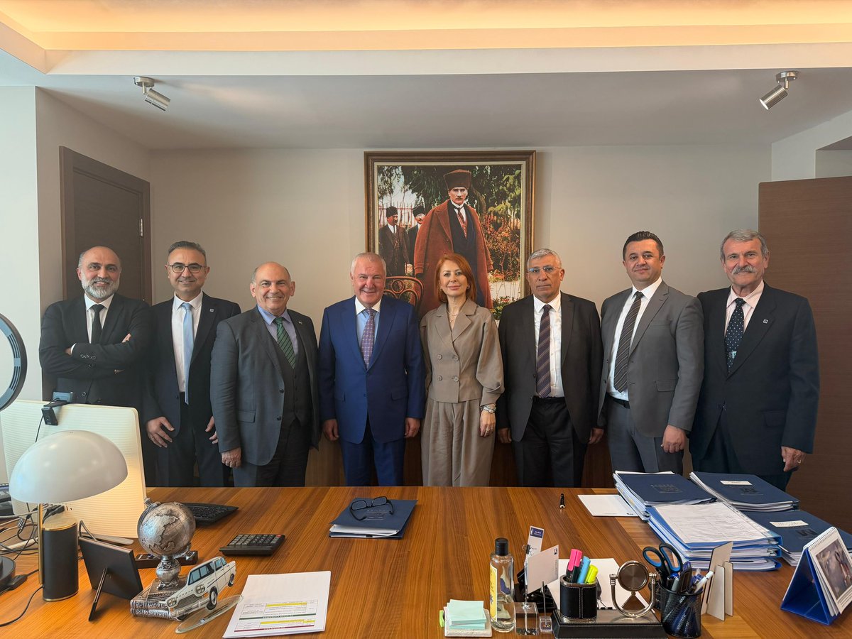 LeventSatilmis's tweet photo. TÜRMOB İşyerleri Hizmet ve Kalite İzleme Kurulu toplantımız #turmob https://t.co/gEx2o7HEFv