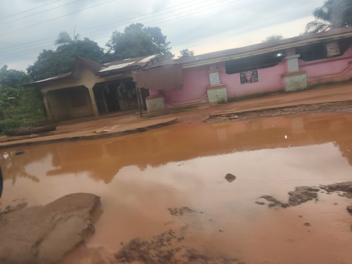 theAlban_'s tweet photo. I visited my hometown,Mbaise last week, the place looked exactly like it has been since I was a kid, there has been no recent development in fact the place has been worse than it was. @Hope_Uzodimma1 is Mbaise not part of the imo state anymore, fix this roads for God sake!! https://t.co/8DP8nnKE3j