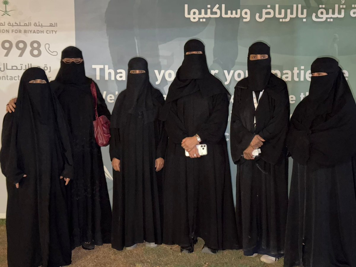 خلف الصقير tweet media