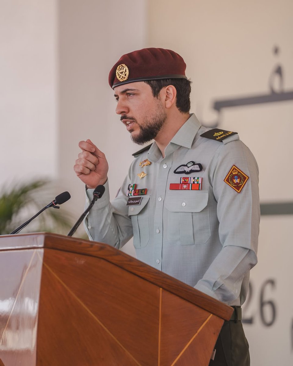 a00aaa9's tweet photo. لا نخشى على وطنٍ قائده عبدالله الثاني
وخلفه الحسين، عز وفخر الأردن .

#خدمة_العلم https://t.co/CzJcdyppJu