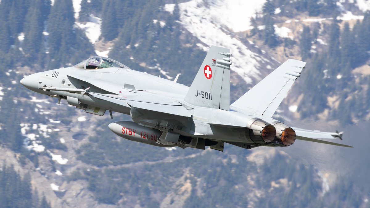 JakubM4rkowski's tweet photo. Kilka zdjęć ze Meiringen 🐝 https://t.co/MzIFmhJkY3