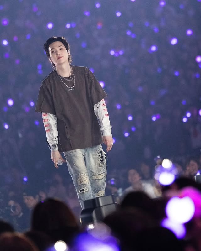 LovkaSam's tweet image. #방탄소년단슈가 #SUGA #슈가 #YOONGI #BTSSUGA #シュガ #AgustD #민윤기
@BTS_twt