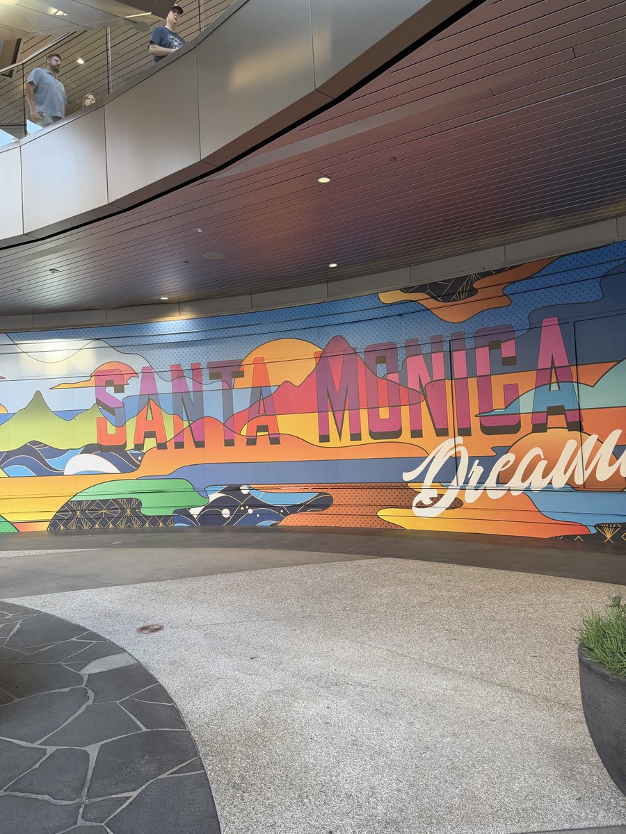 juicesjade's tweet image. French girl, new in LA 🇫🇷🌴 still figuring things out… who’s gonna show me around? 👀

#losangeles #dm #new