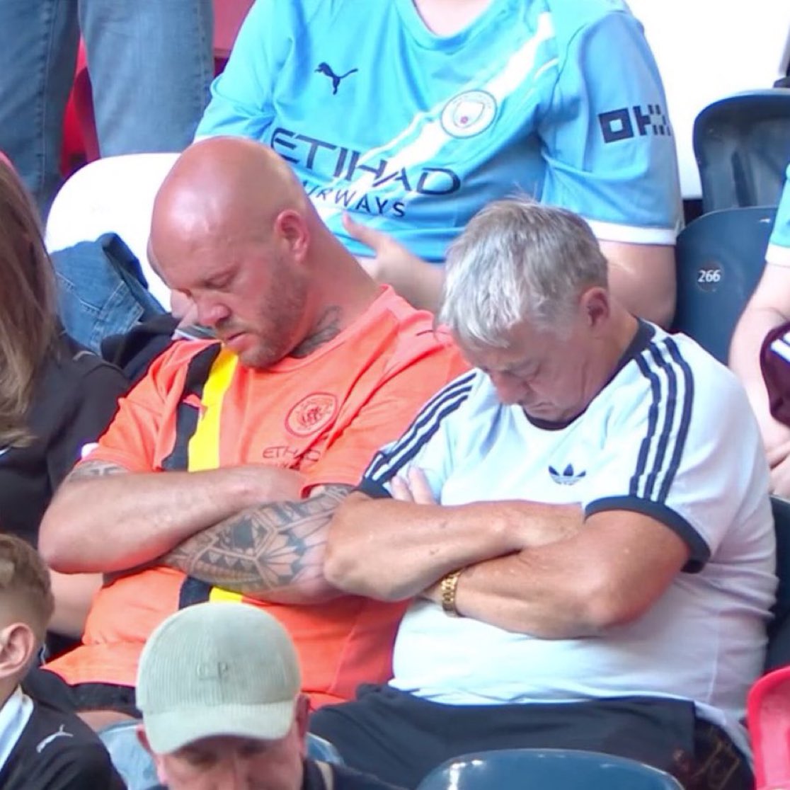 Premier League Out Of Context tweet media