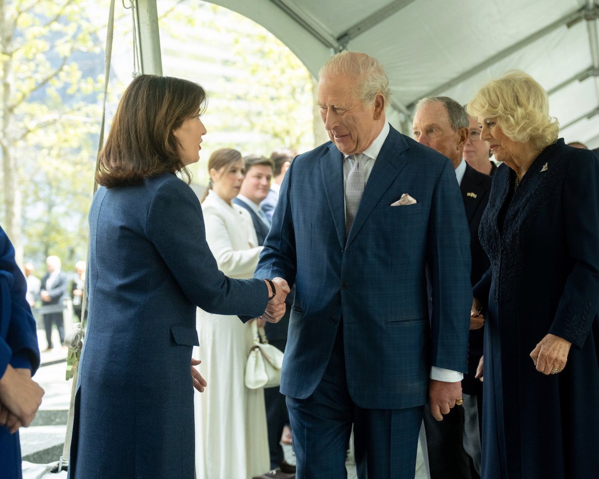 Governor Kathy Hochul tweet media