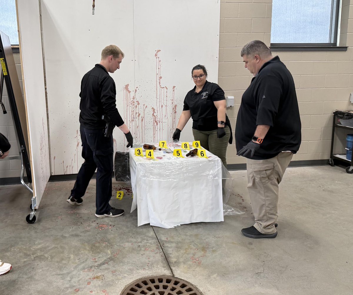 TriTechForensic's tweet photo. Take a peek at some awesome moments from our recent CSI course at Fox Valley Technical College in Appleton, Wisconsin! https://t.co/pYJpsfx40z