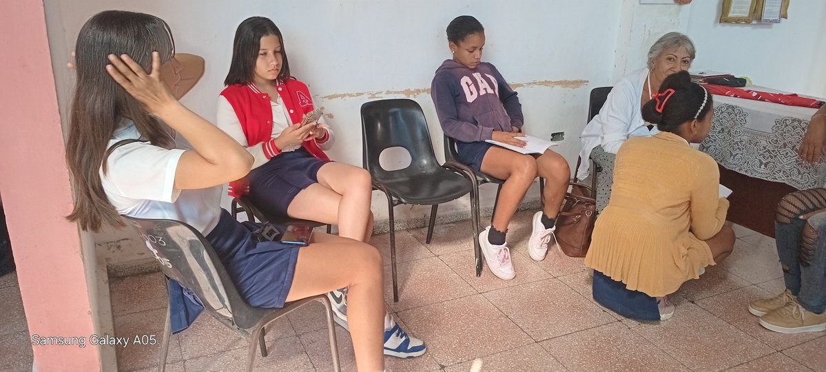 Instructores y Pioneros se preparan con entusiasmo para la gran Fiesta del Saber, donde el aprendizaje, la creatividad y el compromiso serán protagonistas. ¡Juntos construimos conocimiento y celebramos el talento!
<a href="/CubaMined/">MINED</a> 
<a href="/dmebayamo/">Dirección General de Educación Bayamo</a>
