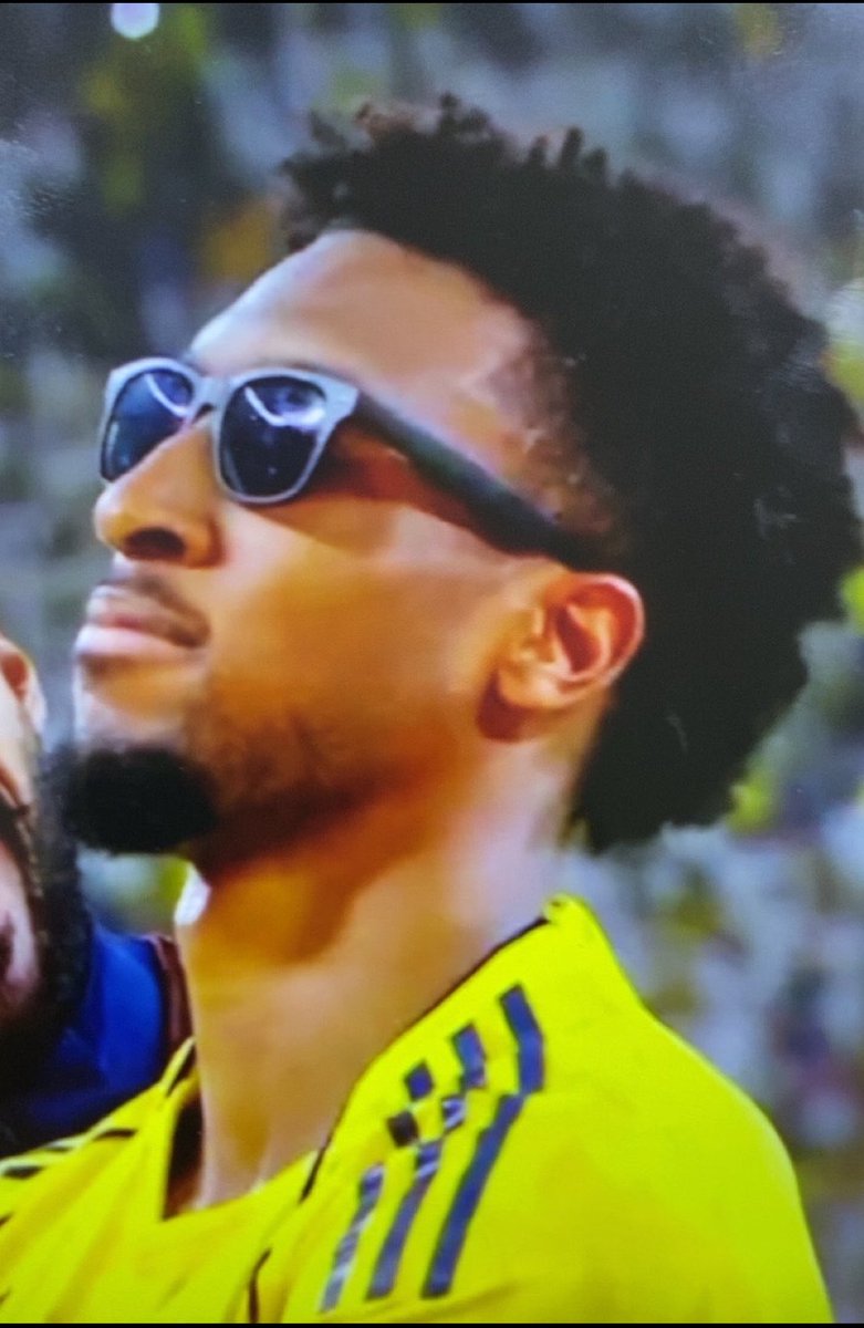 moo0oon123456's tweet photo. قوووووول ثاني 
هدف عالمي 
قوووووووووول
كومان 😎
 #النصر_الاهلي https://t.co/iKmJAyPREO