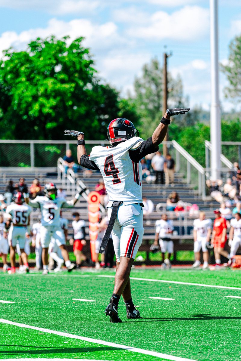 Simpson Red Hawks Football tweet media